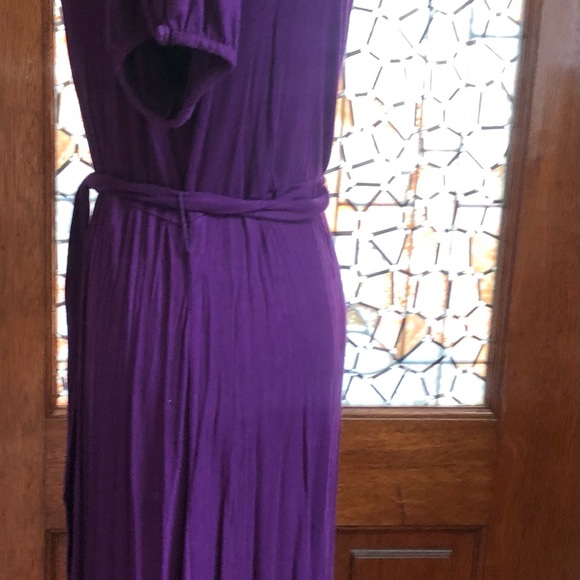 Purple dress - Picture 3 of 5
